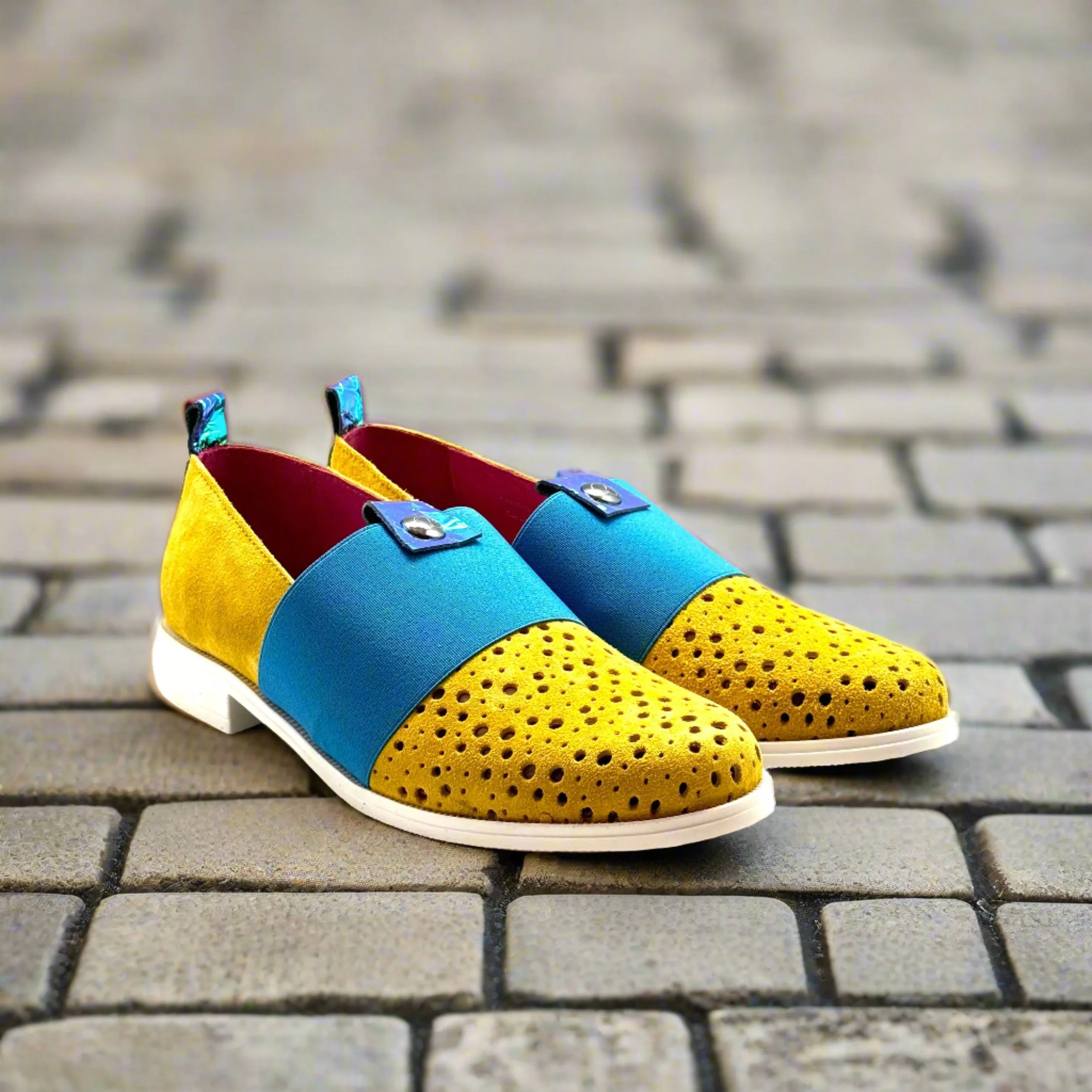 Bourbon - Yellow/blue slip on