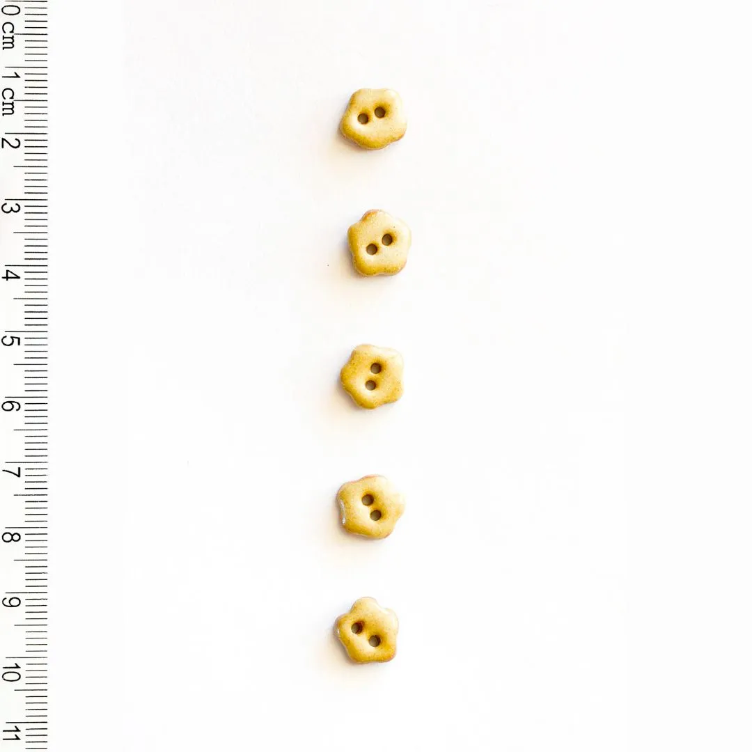 Handmade Buttons Small Cream Flowers - Set of 5 (L557)